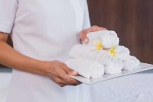 Массаж горячими полотенцами для женщин в Ташкенте