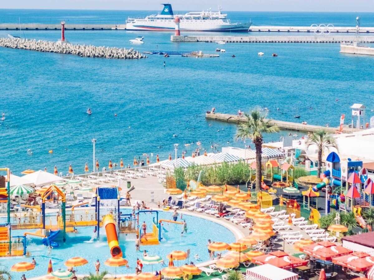 Способы знакомства с новыми людьми во время отдыха