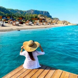 Куда поехать одной женщине в Турцию