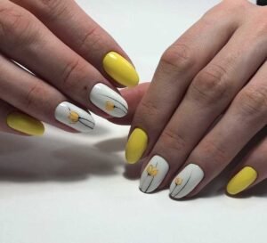 Маникюр желтый с белым в Ташкенте