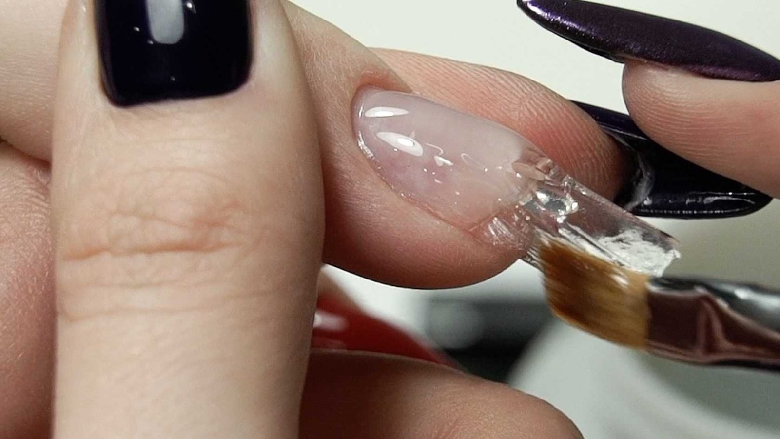 Уход за наращенными ногтями: рекомендации