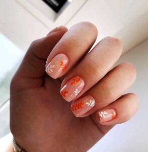 Нюдовый осенний маникюр в Ташкенте