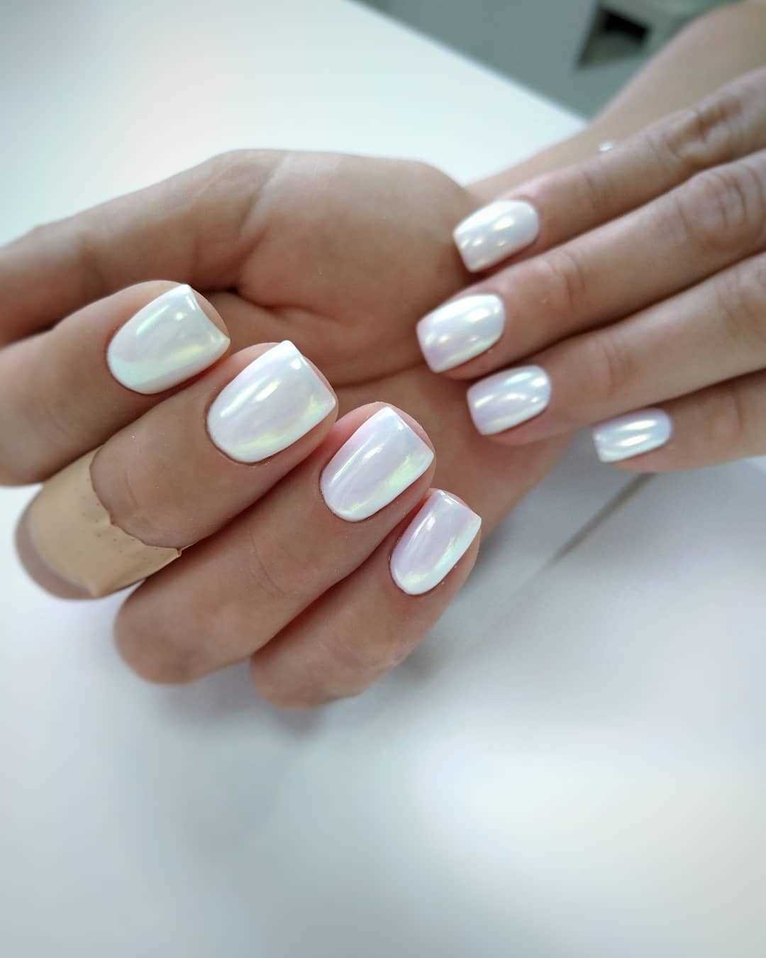 Какие материалы нужны для жемчужного маникюра?